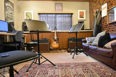 Haluna Guitar Studio