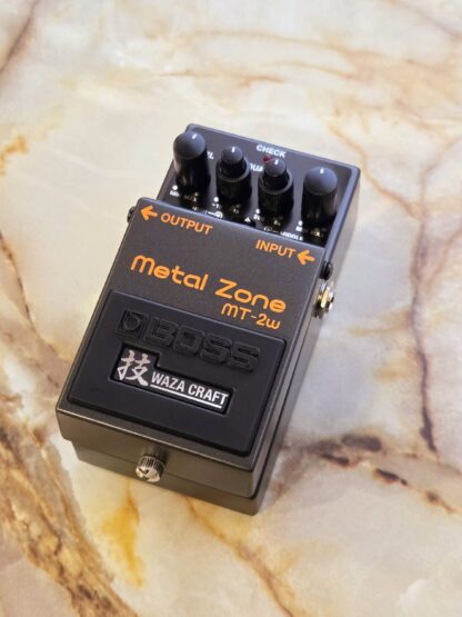 BOSS『MT-2W Metal Zone』ディストーション 日本製
