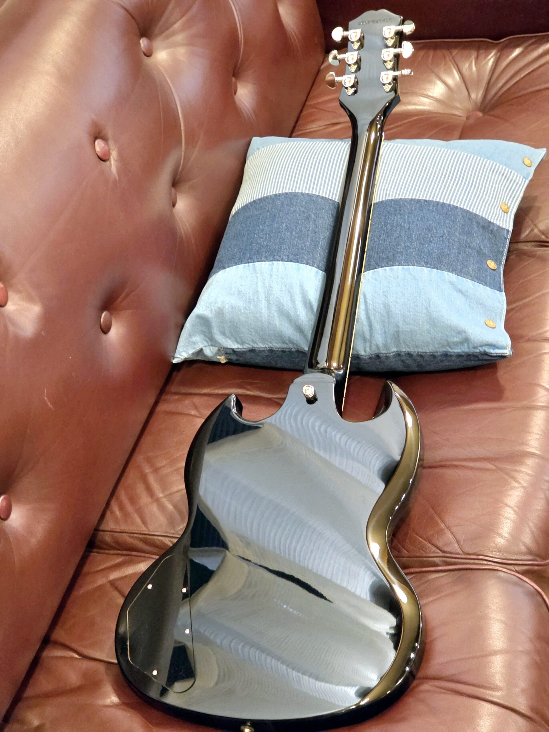 Epiphone『SG Standard (Ebony)』 エレキギター - 画像 (3)